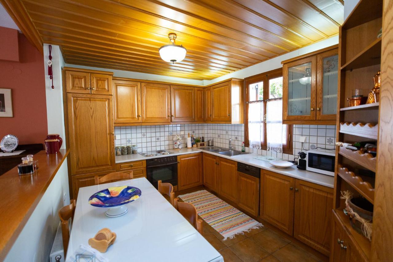 Apartment Kouros Delphi ภายนอก รูปภาพ