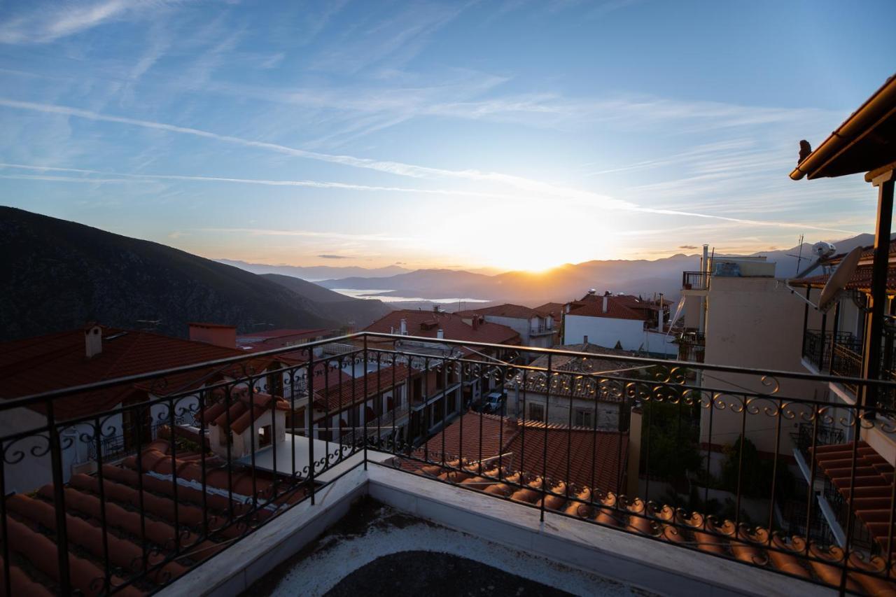 Apartment Kouros Delphi ภายนอก รูปภาพ