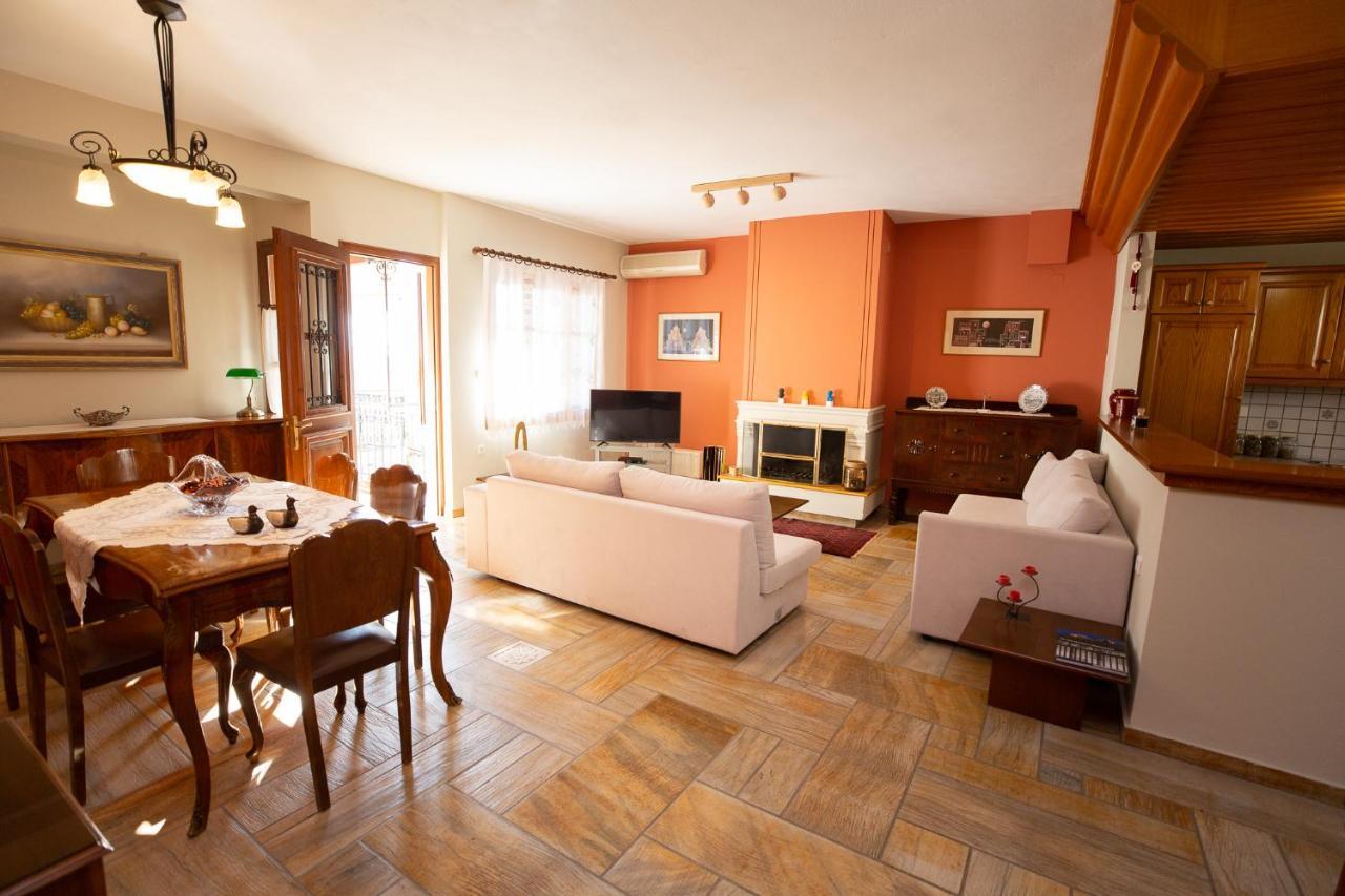 Apartment Kouros Delphi ภายนอก รูปภาพ