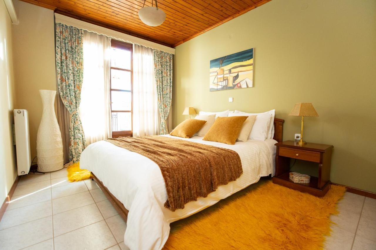 Apartment Kouros Delphi ภายนอก รูปภาพ